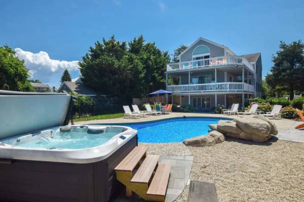 Water Views Private Pool, Hot Tub, Access to Cove! 1