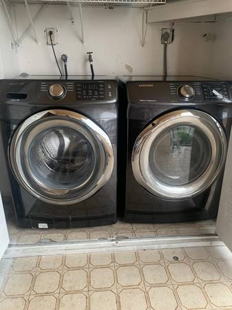$2,800 / 3br - 1600ft2 - 3 BEDROOM APARTMENT / 2 BATHS (HIALEAH)64002013212161123