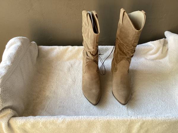 Very nice boots 1