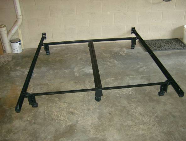 Metal bed frame 1