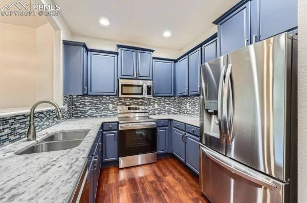 $1,400 / 2br - 1256ft2 - $1,400 - Casa adosada de 2 dormitorios y 2.5 baños en Monument con excelentes comodidades (Monument)63658230211459121