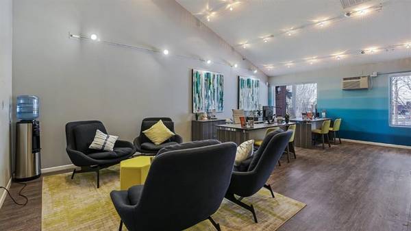 $1,560 / 2br - 1047ft2 - Aire acondicionado, acceso controlado, disponibilidad las 24 horas (12501 Portland Ave, Burnsville, MN)63868699960065122