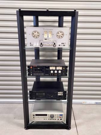 Vintage BELL'OGGETTI Stereo Stand Tempered Glass 5 Ft. Made in Italy 1