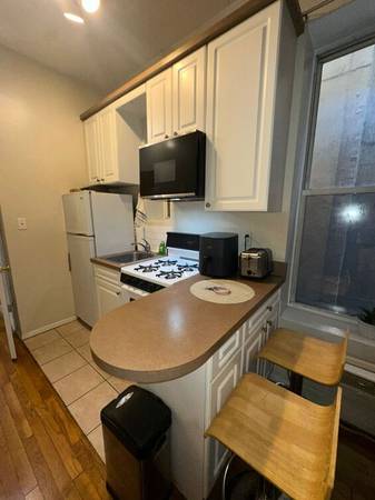 $4,000 / 2br - Furnished 2 bedrooms available Sept 28th (Midtown West)63816653628675123