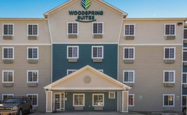 $1,120 / 1br - Your New Apartment Alternative Awaits - 1st Month Manager's Special! (1506 W Fairmont Pkwy, La Porte, TX)63906679792259124
