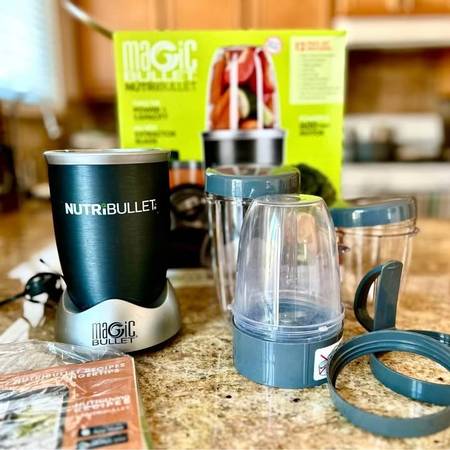 NutriBullet Magic Bullet 12 Items Set Used 1