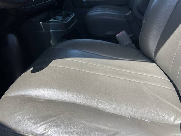 2014 Chevrolet Express 2500 - Photo 8