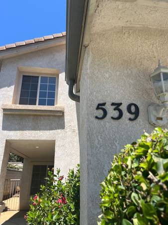 $4,000 / 3br - Best Rental in Simi Valley : 3 bedroom w/ yard : Plenty of Parking (Simi Valley)63668287355777121