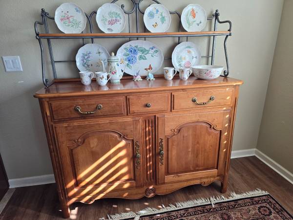 Buffet ~ Sideboard ~ Legacy Sideboard Baker's Rack by Ethan Allen 1