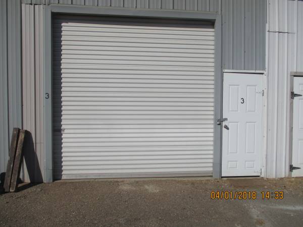 $200 / 360ft2 - Shop (red Bluff)63972532008963120