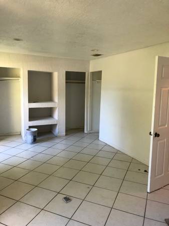 $2,000 / 3br - 3 Habitaciones/1 Baño/1 Sala familiar (Sunland Gardens/Fort Pierce)63799684693891124
