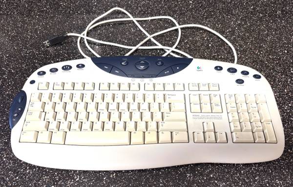 Logitech Keyboard 1