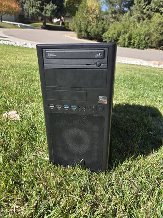 Computer case with DVD drive 1