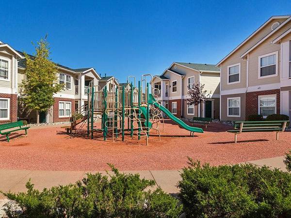 $1,195 / 1br - 732ft2 - 24 Hour Emergency Maintenance, Fully-Applianced Kitchens (Colorado Springs)63658112560131124