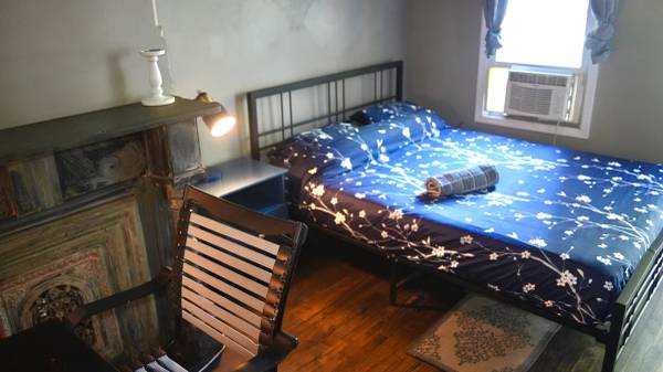 $420 / 1br - 100ft2 - Lovely Room With Balcony in 3br for 1-3 wees (Bushwick)63912047117059123