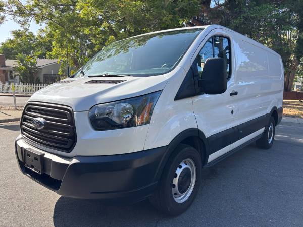 FORD TRANSIT 150 V6 GAS SAVER DE 2019, FURGÓN DE MEDIA TONELADA SIN VENTANAS, 1 DUEÑO - $16,995 (¡MANEJA UN POCO, AHORRA MUCHO EN SAN JOSE! FINANCIAMOS CON CRÉDITO NEGATIVO)63654702310403120