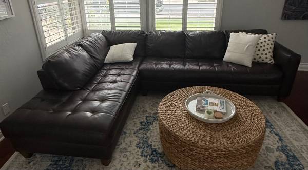Leather Sectional Sofa 1