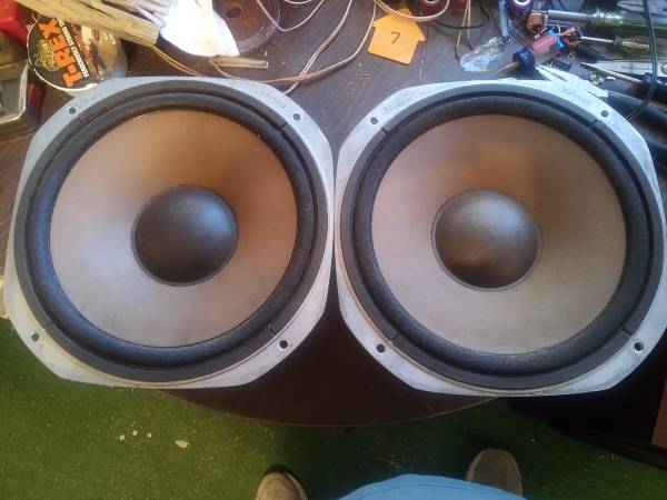 Sansui W-137 Woofer Speakers 1