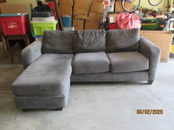 Free Couch 1