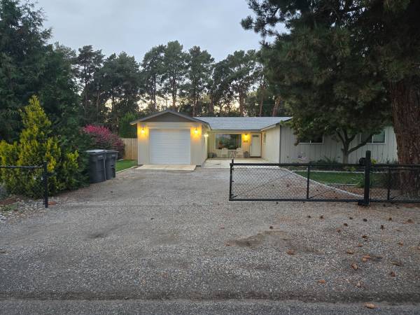 $389,950 / 4br - 1664ft2 - Kennewick Rambler (Kennewick)64146795010946120