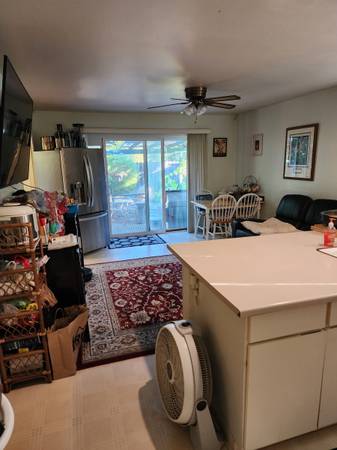 $1,000 / 120ft2 - Two rooms in a one level 3 bed/2 bath single family house (novato)63824144910979124