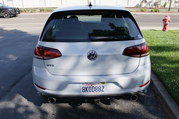 2018 Volkswagen Golf GTI S | Superbike Showroom - $14,999 (Rancho Cordova)63441112824321123