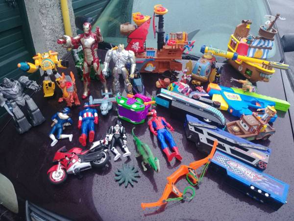 HUGE Lot of TOYS Action Figures Hot Wheels Pirate Ships Transformers 1