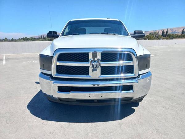 2018 Ram 2500 Tradesman, camioneta con pocos kilómetros, título limpio, mejor precio en la ciudad - $20,991 (san jose norte)63470228837379124