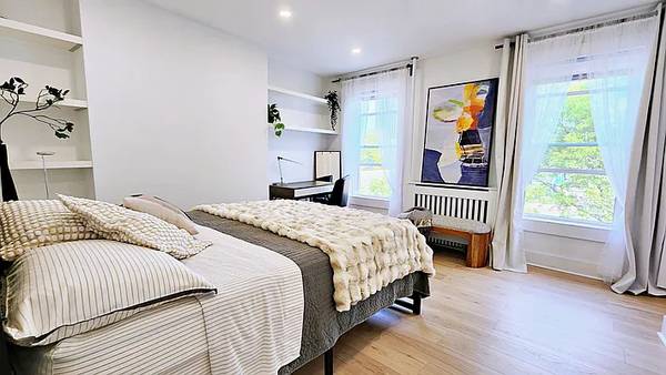 $3,900 / 2br - Entire Sunny & Spacious WILLIAMSBURG 2BR/2BA Apartment (AVAILABLE) ((BROOKLYN) Williamsburg)64193136417409120