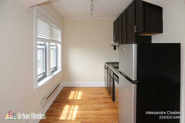 $1,395 / 500ft2 - Prime Studio, 1 Bath in Ravenswood, Available: 11/1/2025 (Ravenswood)63899123032578123