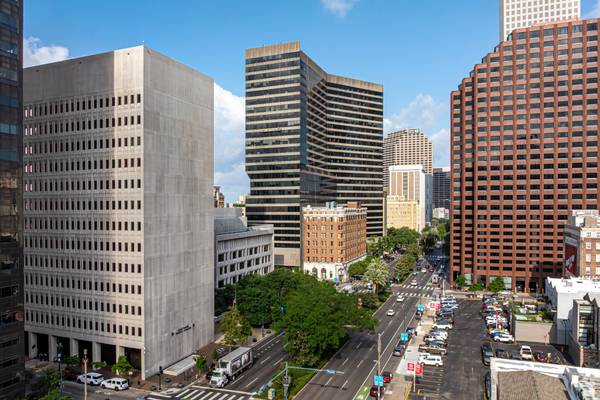 $624 🌟 Sleek Downtown Office with a View – Elevate Your Workday! (Central Business District)64151633604993124
