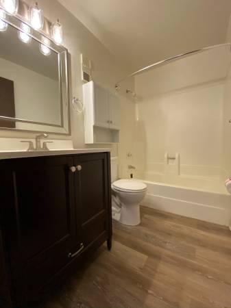 $1,095 / 2br - Charming 2BR at The Bellwood Manor! Central A/C & MORE! - Call Today!! (Bellevue / West View / Avalon / Ross Township)64013364045443124