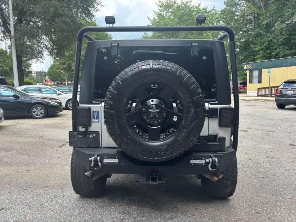 2011 Jeep Wrangler - $14,500 (GARNER)63470076666113123