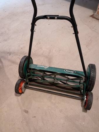 Scott Push Mower 1