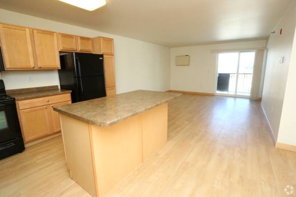 $920 / 1 dormitorio - 728 pies² - 1/BD 1/BA, distribución y arquitectura modernas, ascensor (705 E Highland Dr, Williston, ND)63180337069315124