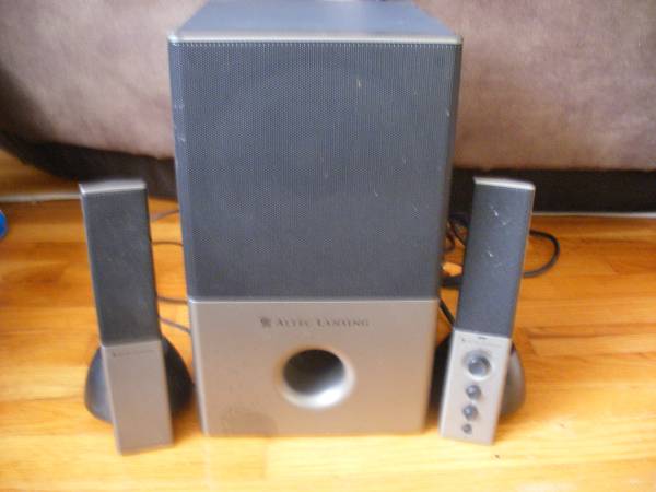 Altec Lansing Computer Speakers With Subwoofer 1