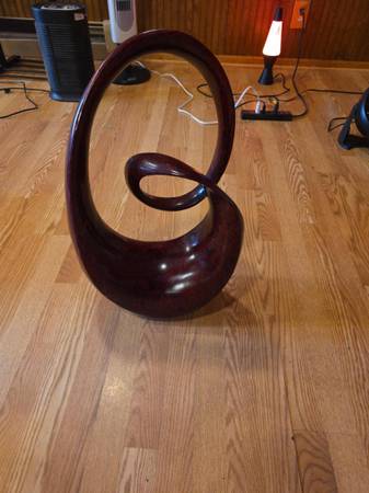 Large Modern Abstract Loop Sculpture – Dark Burgundy / Mahogany Decorative Art 1