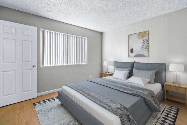 1B/1B, Plank Flooring, Stainless Appliances - apts/housing