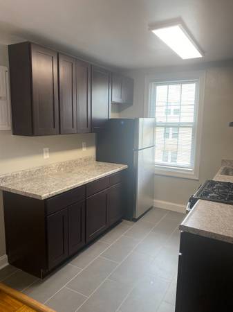 $1,805 / 1hab - 600ft2 - Oferta de otoño para este apartamento recién renovado de una habitación (Brookland)63843420085635121