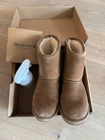 Bear Paw Kids Size 3 1