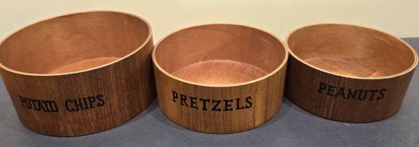 Mid-century modern wooden snack bowls 1