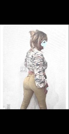 Mature trans looking for a private room with bathroom 1