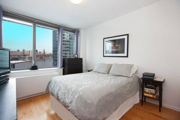$5,500 / 3br - Flr_Ceiling_Windows! 1 Month Free! (Long Island City)63949685549187121