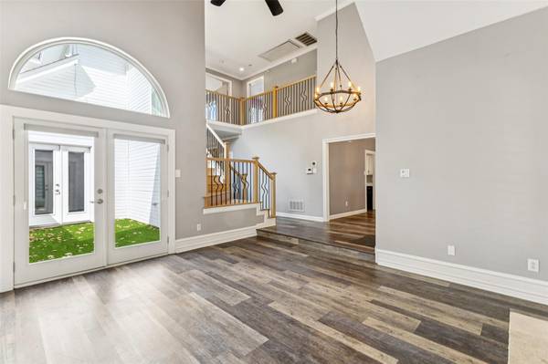 $575,000 / 3br - 2135ft2 - ==>TIMELESS Design *MODERN Updates W/POOL in Far N. Dallas*PLANO ISD** (Dallas, Texas)63867601922945121