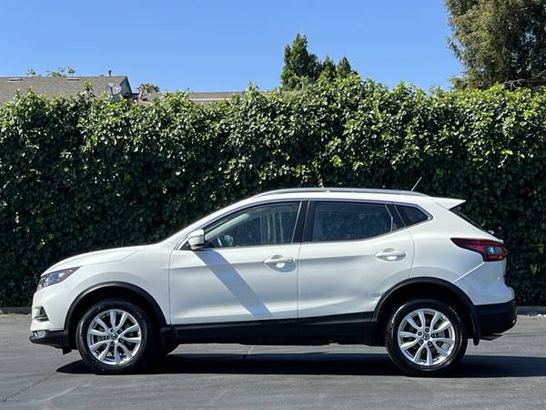 2022 Nissan Rogue Sport SV, Low Miles, well maintained & clean title - $18,77763471009754881121