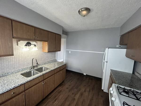 $1,200 / 1br - 650ft2 - **Cozy 1Bed on Hertel Ave** (Buffalo)63925204048771121