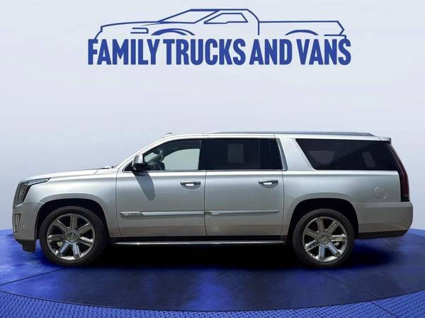 2017 Cadillac Escalade ESV Luxury - $24,988 (_Cadillac_ _Escalade ESV_ _Sedan_)63619674875777121