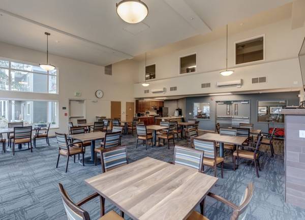 $1,339 / 1br - 525ft2 - Many homes have great views, Social Room, Courtyard (9001 NE 54TH ST, Vancouver, WA)63831683026433122