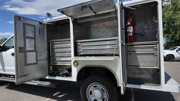 2019 Ford Super Duty F-350 SRW XLT 4x4, carrocería Western Truck Body - $38,990 (Billings, MT)63442843904641124