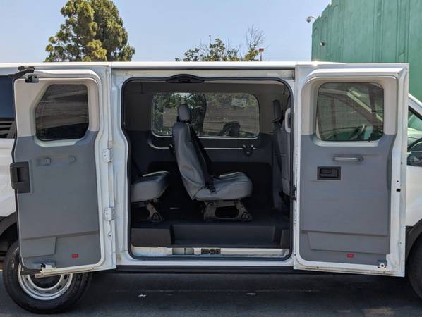 2019 Ford Transit 150 Wagon - Photo 9